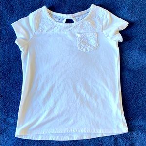 White t-shirt with lace